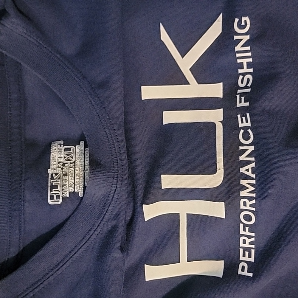 Huk fishing t shirt XL